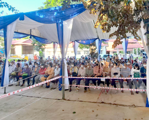 本屆有眾多柬埔寨民眾參與「ABC Tissue 天籟列車」。圖為現場候位帳篷內滿滿人潮。